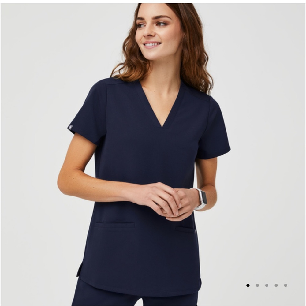 Figs Casma Three Pocket Scrub Top - XXS